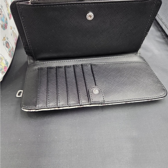 Loungefly Princess Frame Backpack with matching Wallet - Picture 5 of 11